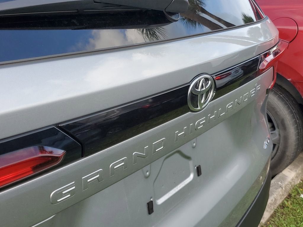 2025 Toyota Grand Highlander XLE