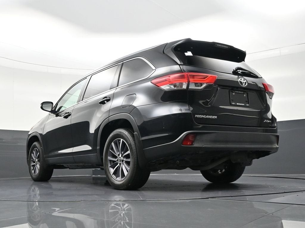2019 Toyota Highlander SE
