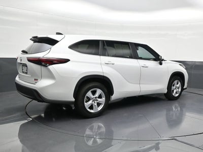 2024 Toyota Highlander LE