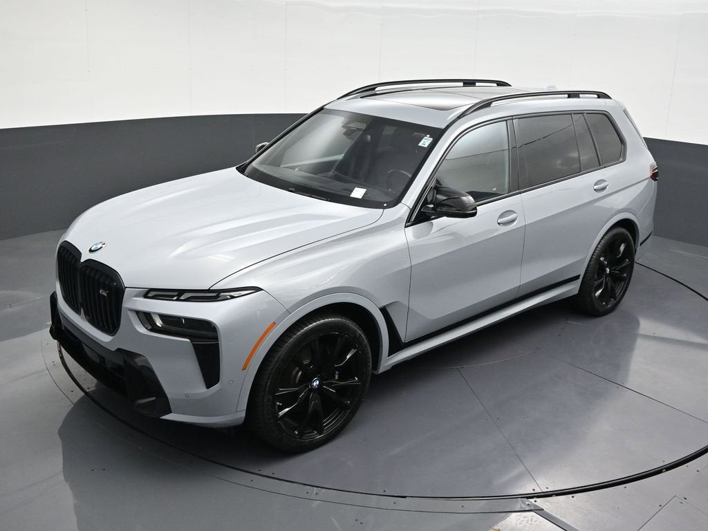 2023 BMW X7 M60i