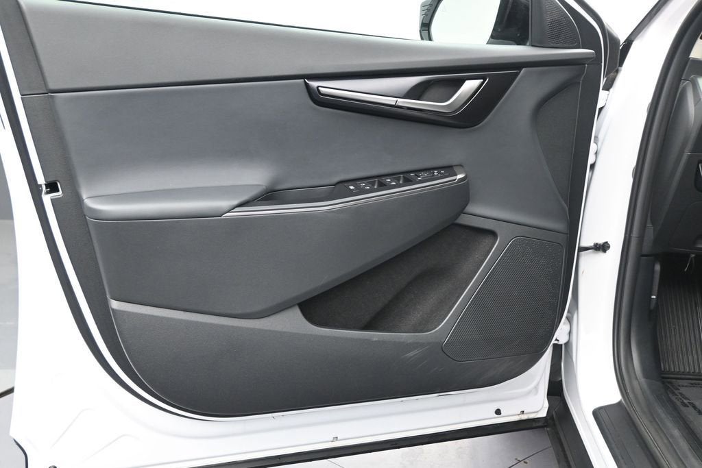 2025 Kia EV6 Light