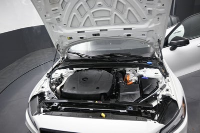 2024 Volvo S60 Recharge Plug-In Hybrid T8 Plus Dark Theme