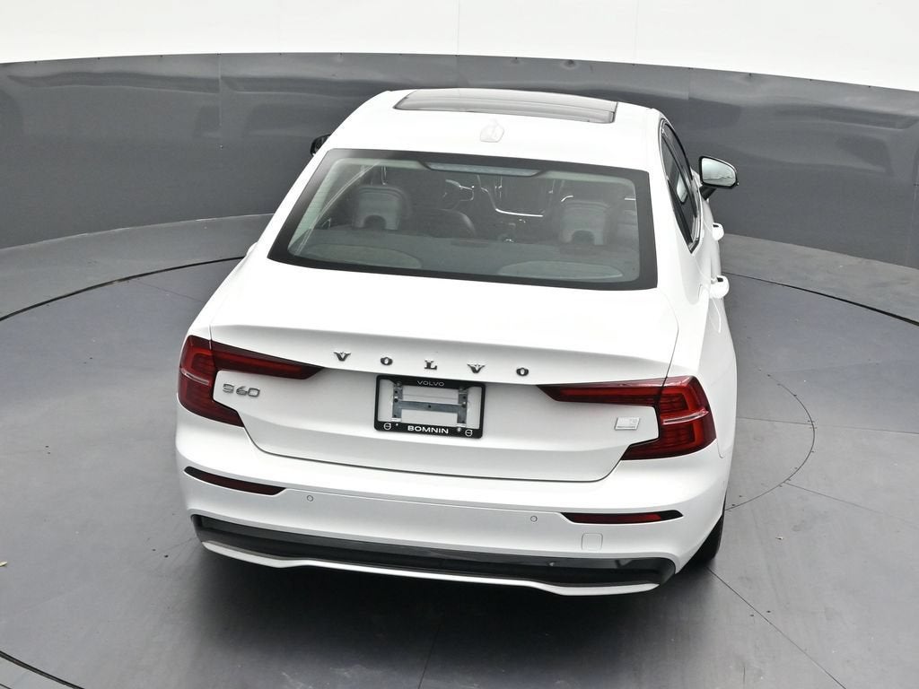 2024 Volvo S60 Recharge Plug-In Hybrid T8 Plus Dark Theme