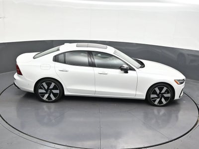 2024 Volvo S60 Recharge Plug-In Hybrid T8 Plus Dark Theme
