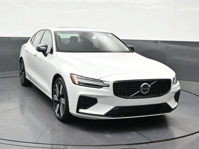 2024 Volvo S60 Recharge Plug-In Hybrid T8 Plus Dark Theme