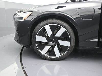 2024 Volvo S60 Recharge Plug-In Hybr Plus Dark Theme