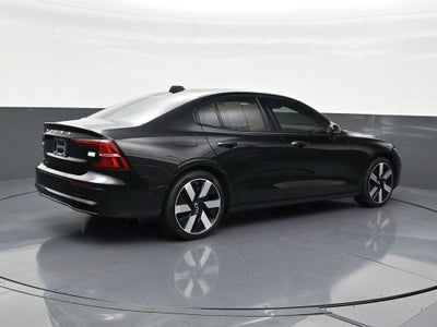 2024 Volvo S60 Recharge Plug-In Hybr Plus Dark Theme