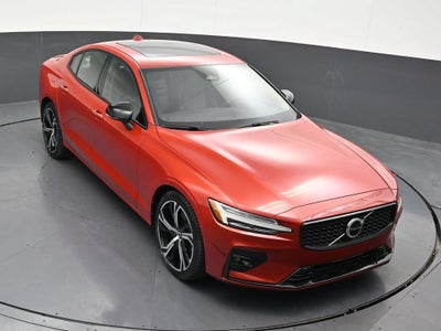 2023 Volvo S60 B5 Core Dark Theme