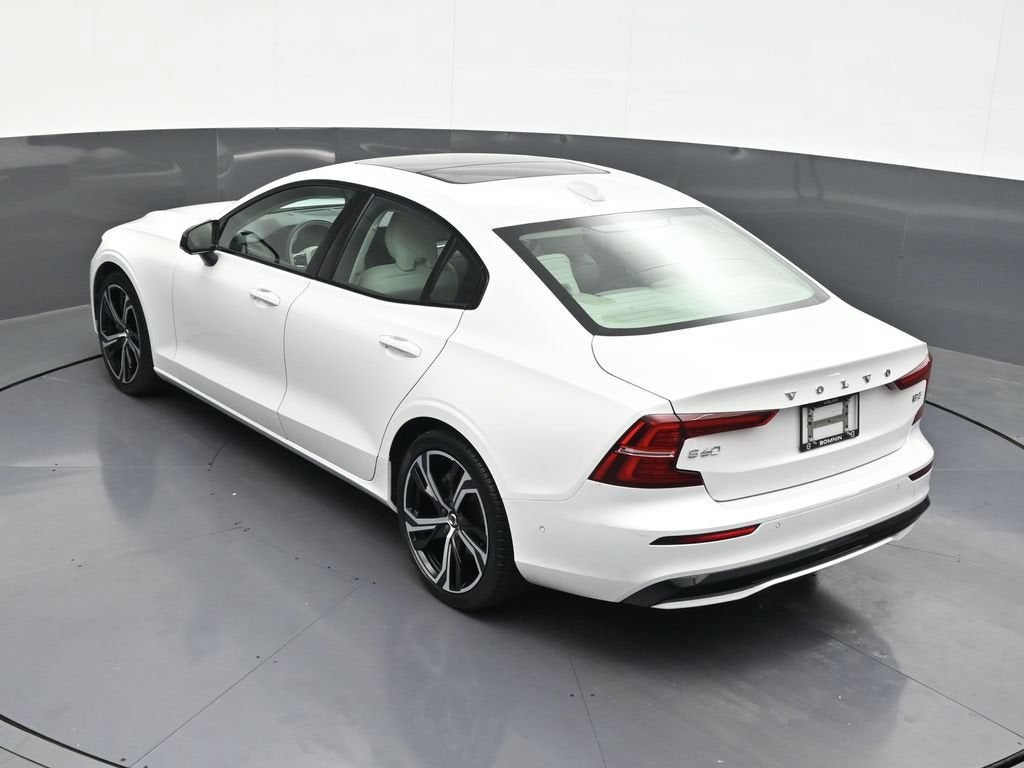 2024 Volvo S60 B5 Plus Dark Theme