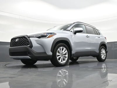 2024 Toyota Corolla Cross LE