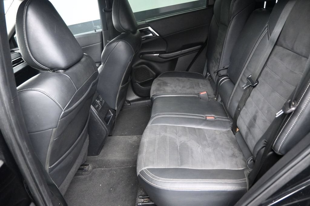 2022 Mitsubishi Outlander SE