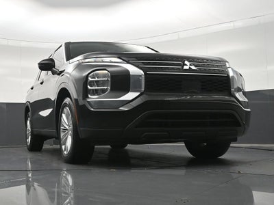 2024 Mitsubishi Outlander ES