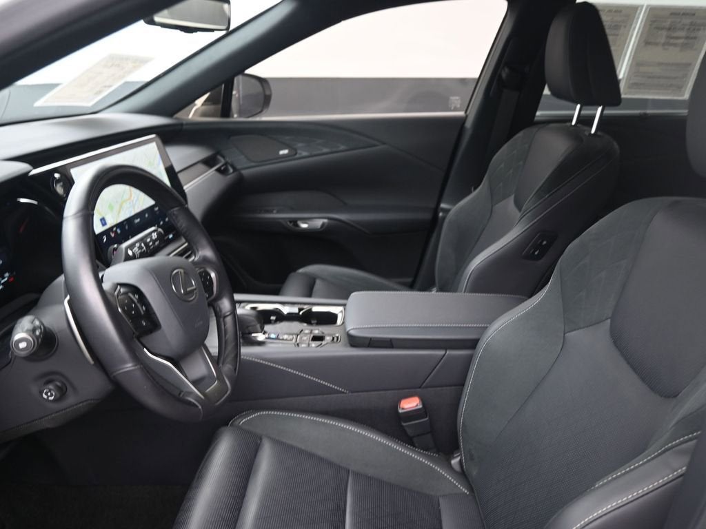 2025 Lexus RX RX 450h+ Luxury