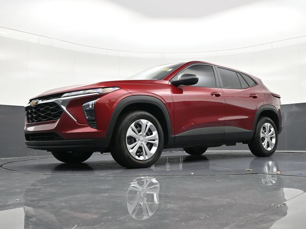 2025 Chevrolet Trax LS