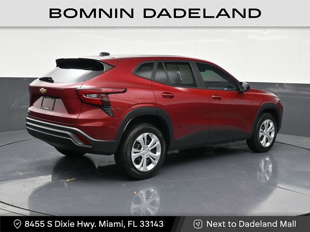 2025 Chevrolet Trax LS