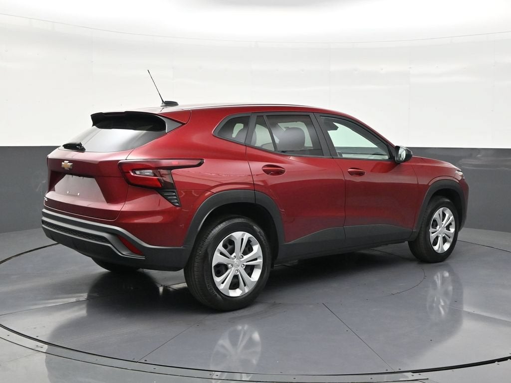 2025 Chevrolet Trax LS