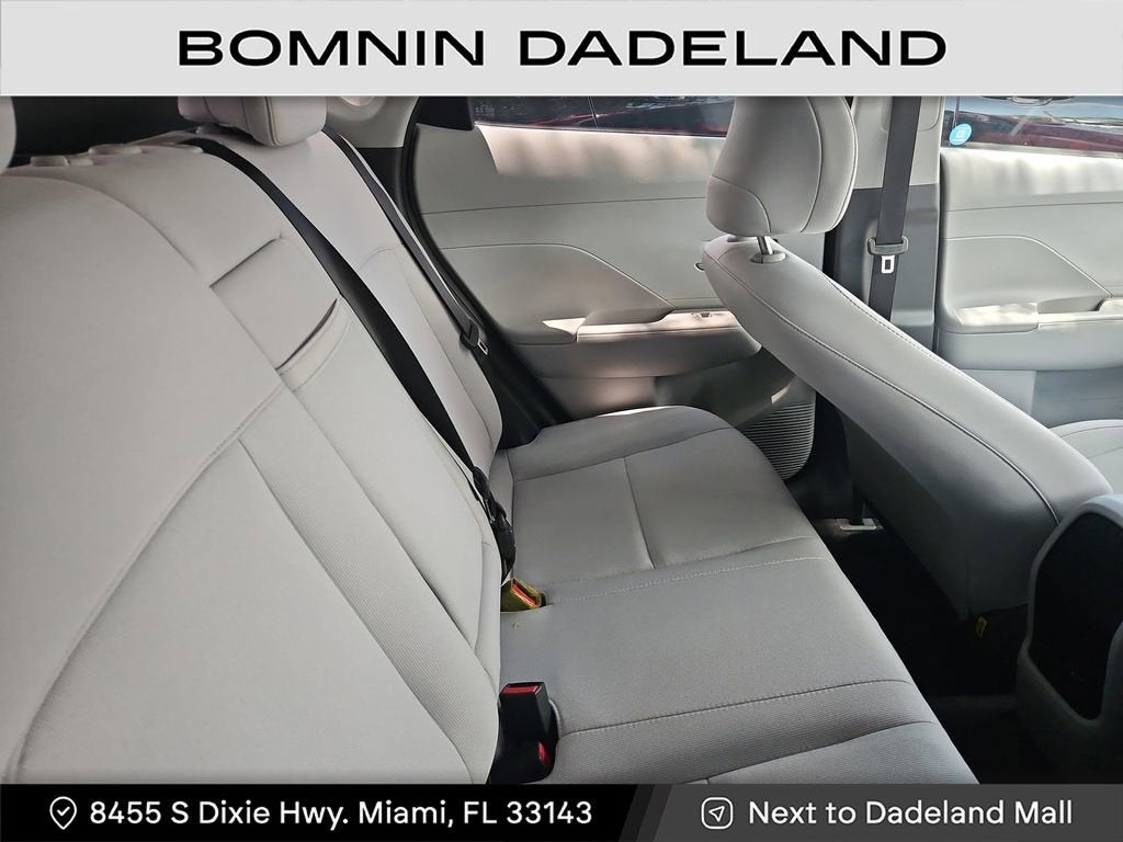 2024 Hyundai Kona SE