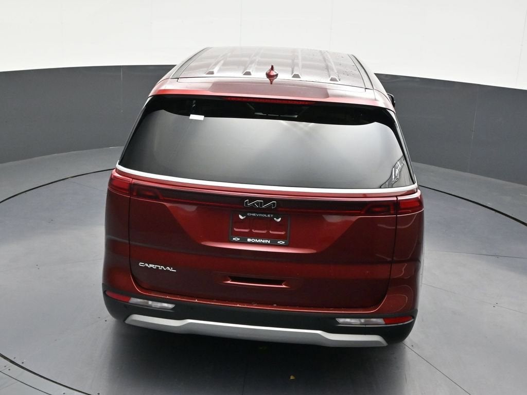 2023 Kia Carnival LX