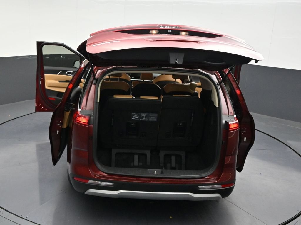 2023 Kia Carnival LX