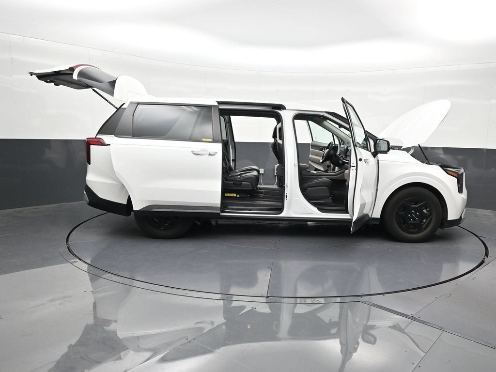 2025 Kia Carnival LXS
