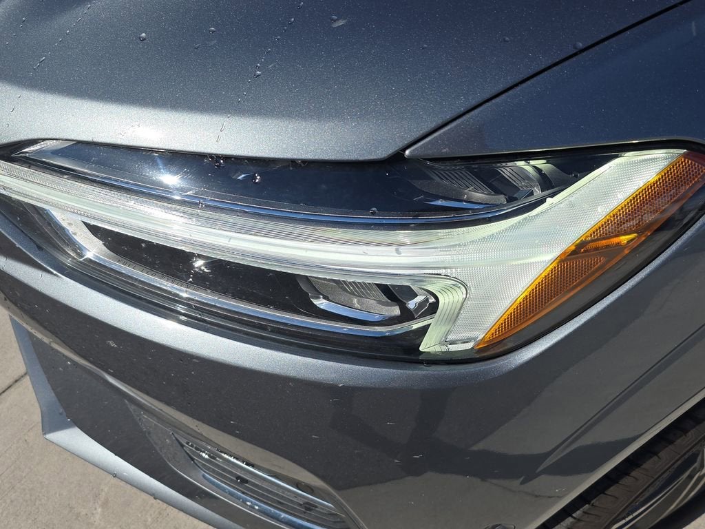 2019 Volvo XC60 Momentum