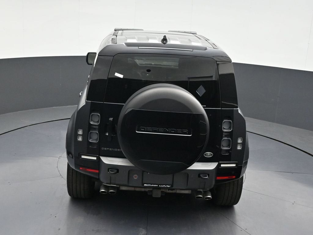 2022 Land Rover Defender V8
