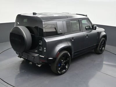 2022 Land Rover Defender V8