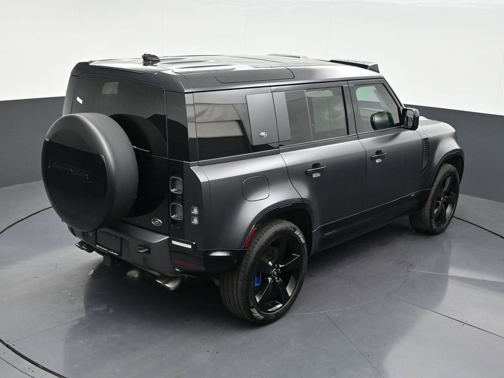 2022 Land Rover Defender V8