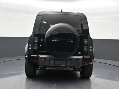 2022 Land Rover Defender V8