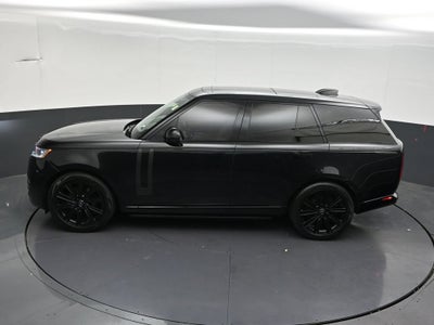 2025 Land Rover Range Rover P400 SE