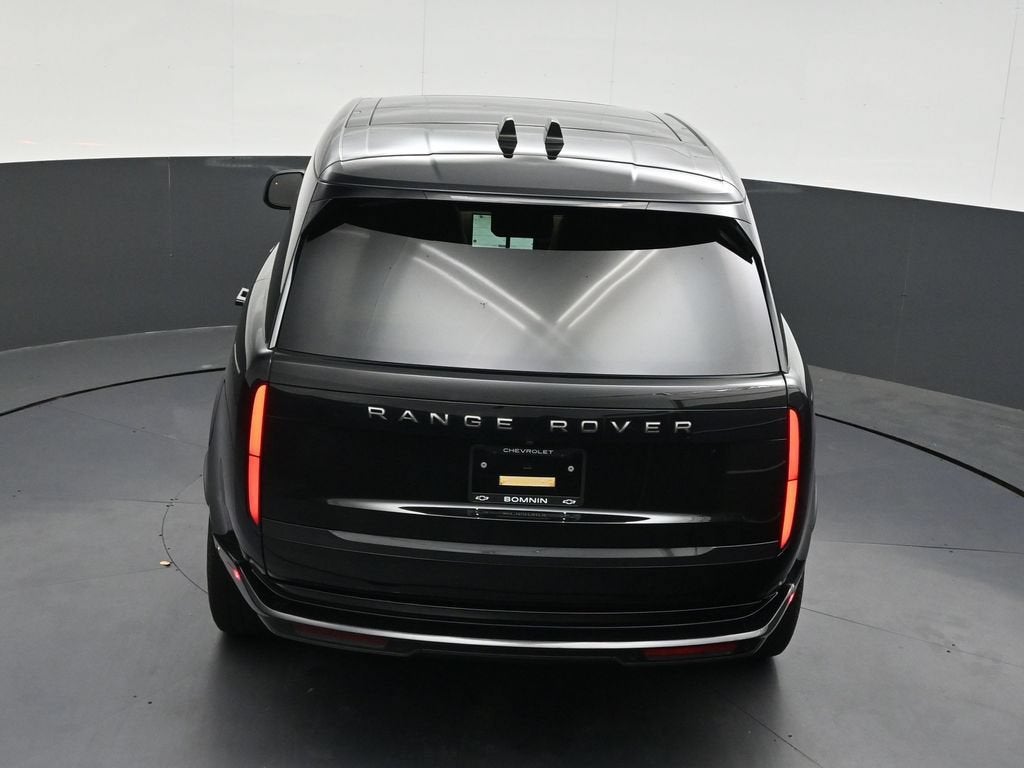 2025 Land Rover Range Rover P400 SE