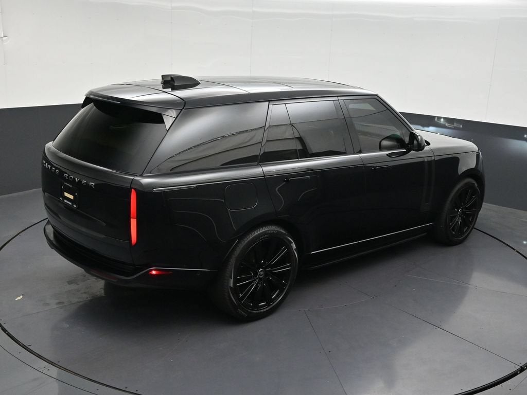 2025 Land Rover Range Rover P400 SE