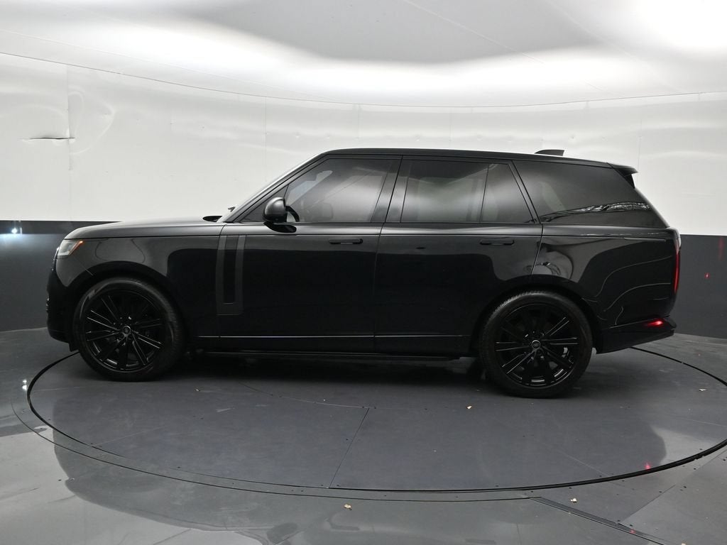 2025 Land Rover Range Rover P400 SE
