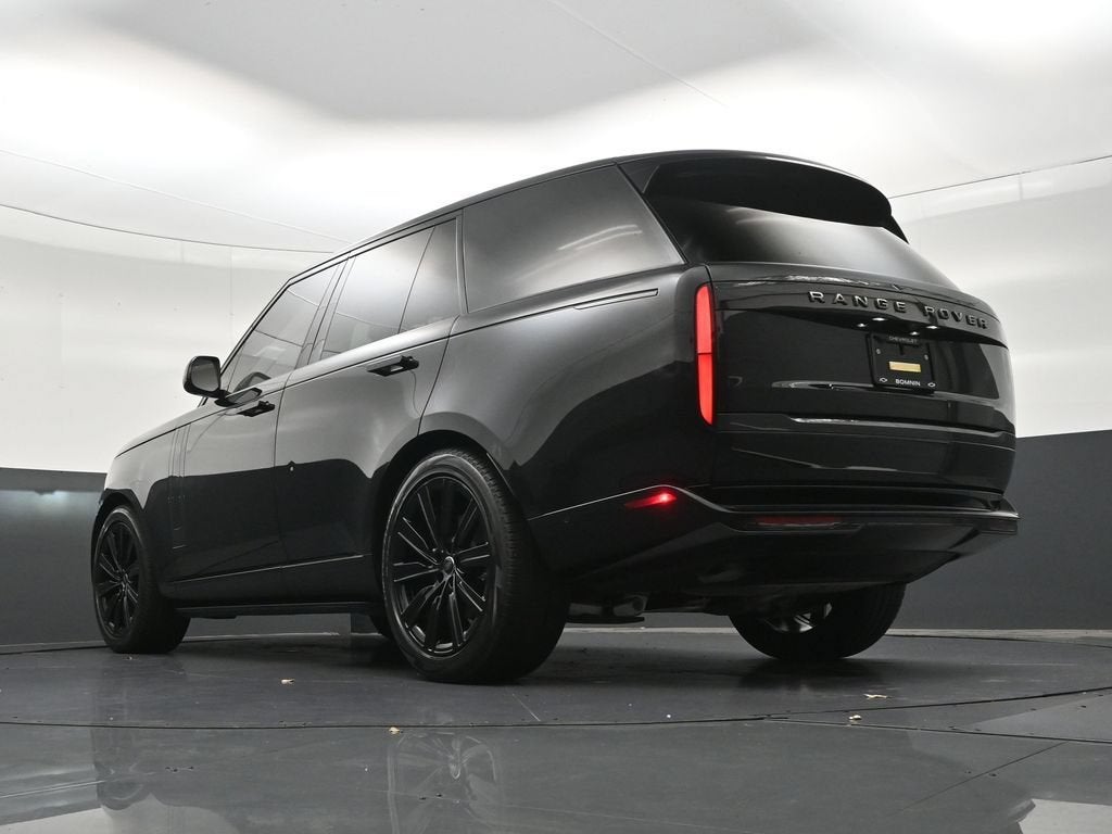 2025 Land Rover Range Rover P400 SE