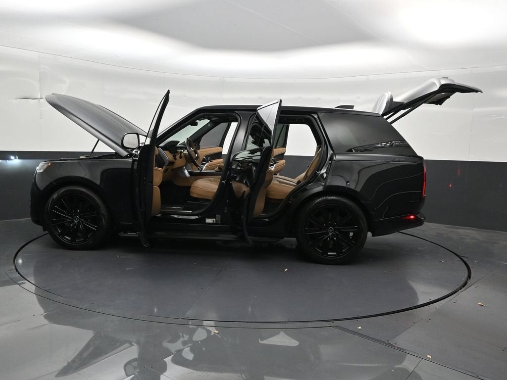 2025 Land Rover Range Rover P400 SE