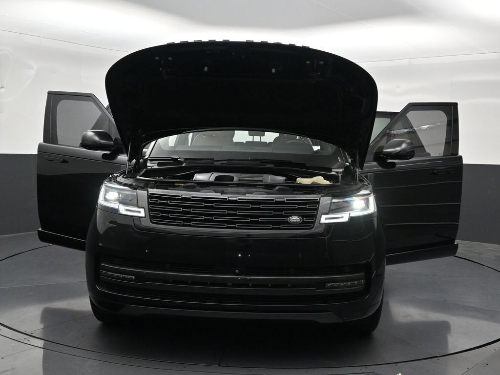 2025 Land Rover Range Rover P400 SE