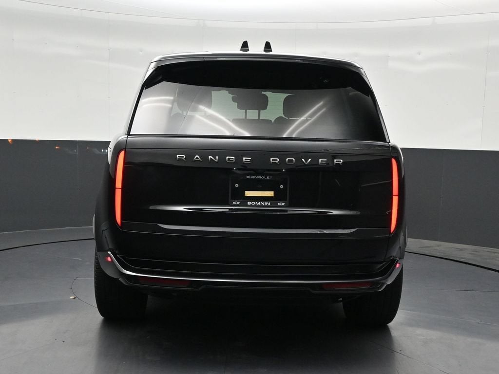 2025 Land Rover Range Rover P400 SE