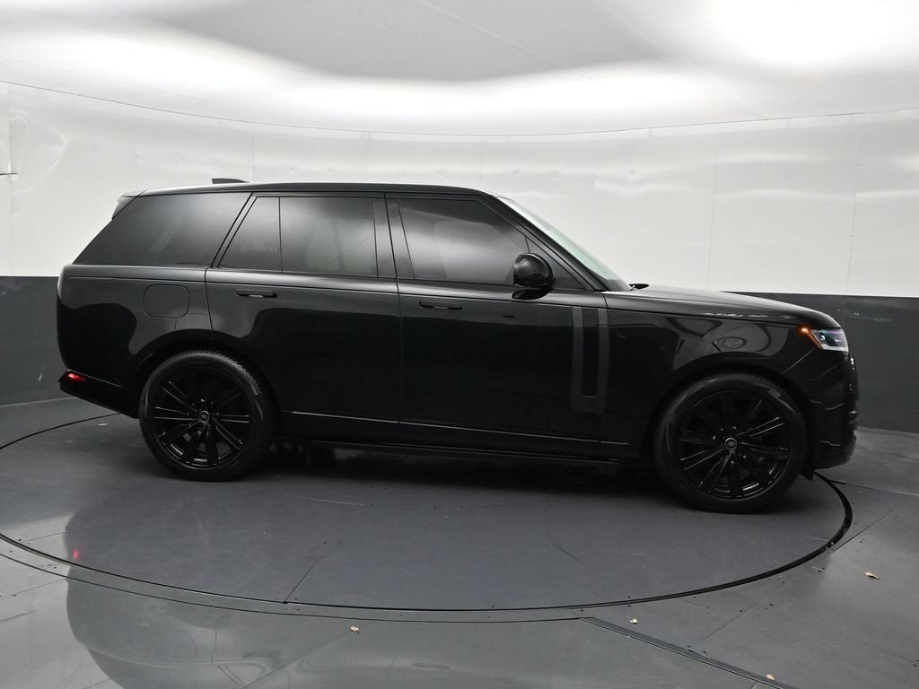 2025 Land Rover Range Rover P400 SE