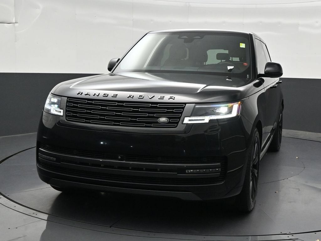 2025 Land Rover Range Rover P400 SE