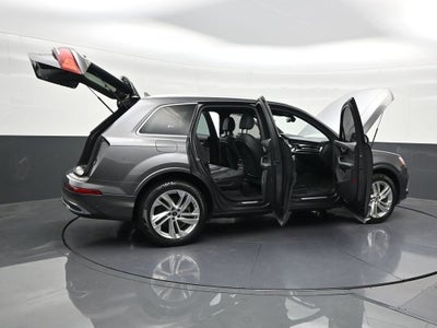 2021 Audi Q7 Premium Plus
