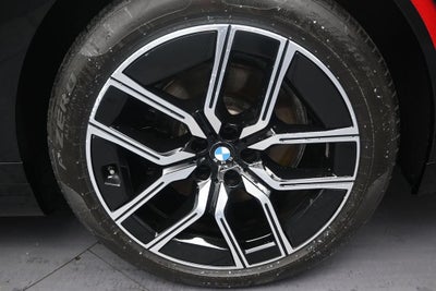 2025 BMW 740i xDrive