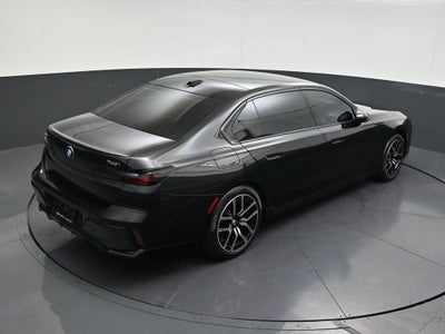 2025 BMW 740i xDrive