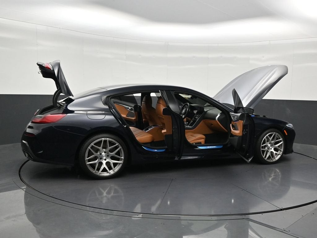 2025 BMW 8 Series M850i