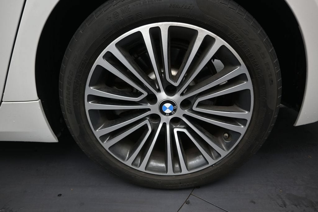 2019 BMW 5 Series 530i