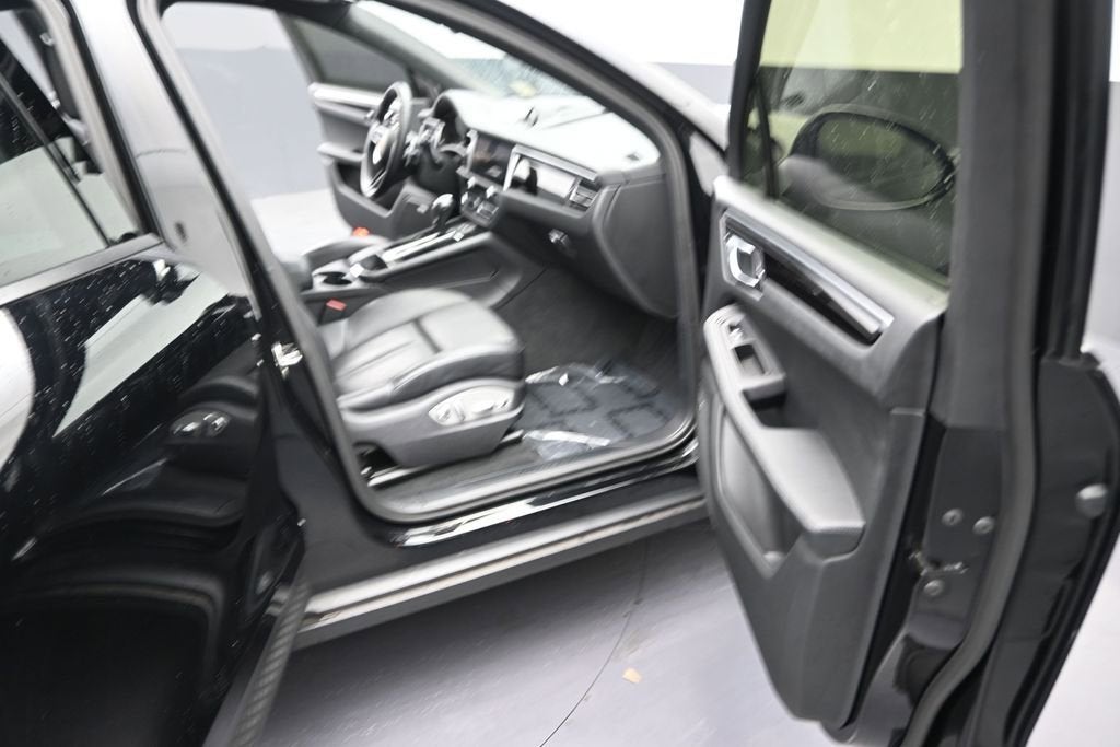 2022 Porsche Macan 4DR AWD