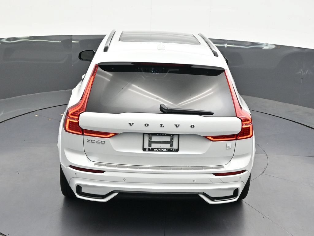 2022 Volvo XC60 Recharge Plug-In Hybrid T8 Polestar Engineered