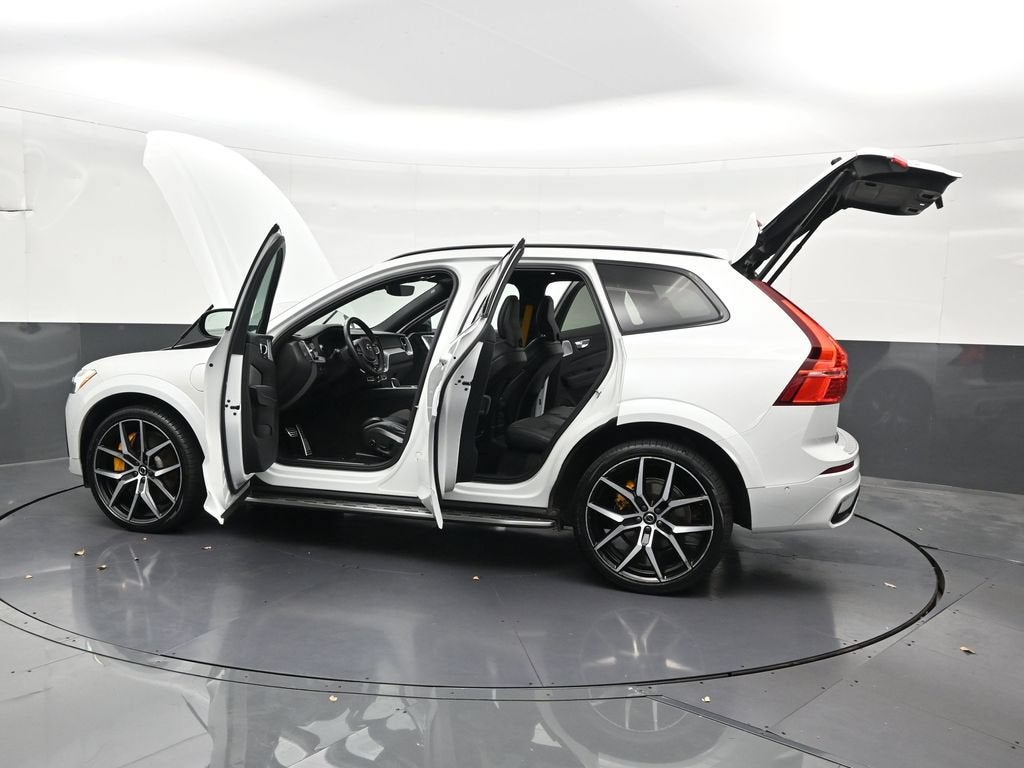 2022 Volvo XC60 Recharge Plug-In Hybrid T8 Polestar Engineered