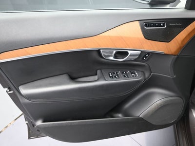 2023 Volvo XC90 Plus