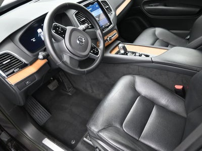 2023 Volvo XC90 Plus