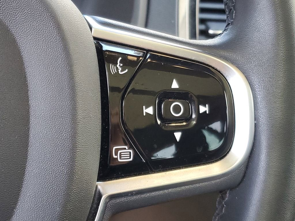 2023 Volvo XC90 Plus